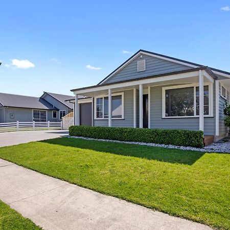 Sky Blue Retreat - Waihi Beach Holiday Home Esterno foto