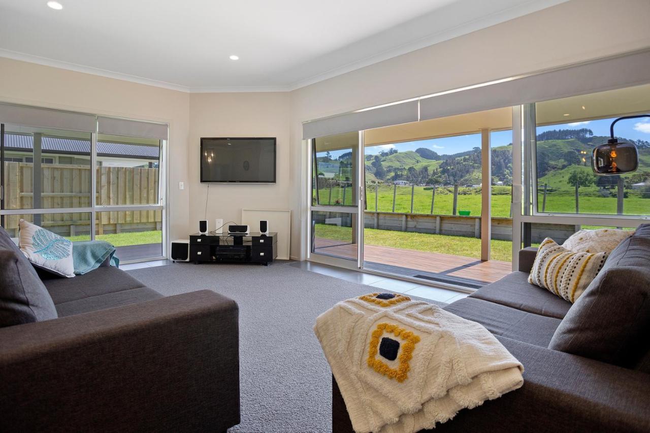 Sky Blue Retreat - Waihi Beach Holiday Home Esterno foto