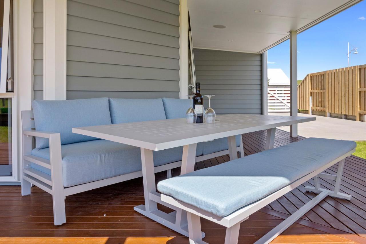 Sky Blue Retreat - Waihi Beach Holiday Home Esterno foto