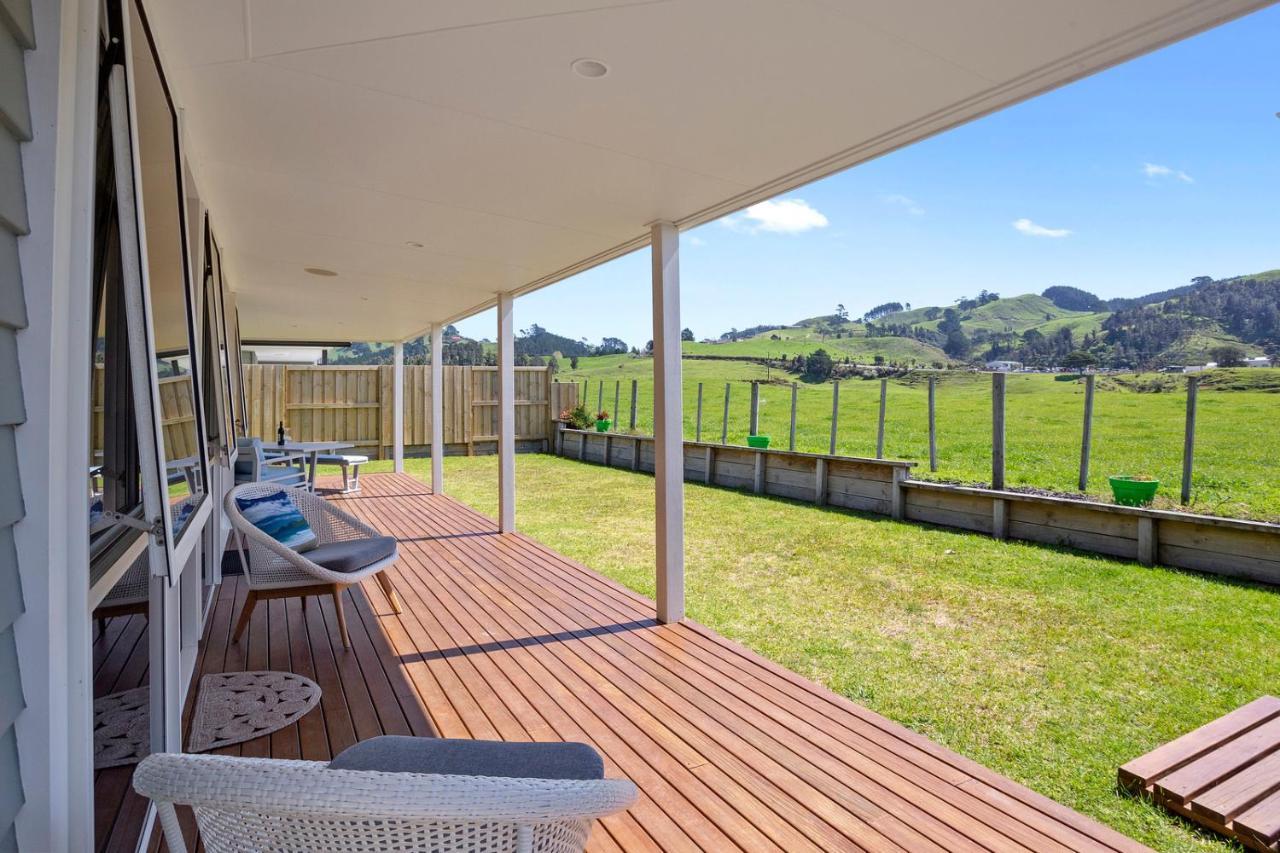 Sky Blue Retreat - Waihi Beach Holiday Home Esterno foto
